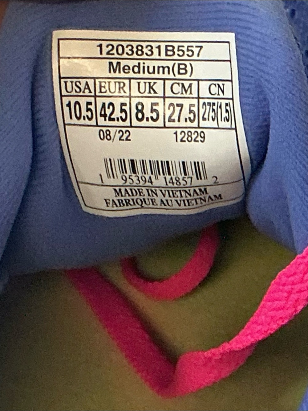 Brooks Women's Blue Running Shoes with Pink Laces NIB size 10.5 - Picture 9 of 10